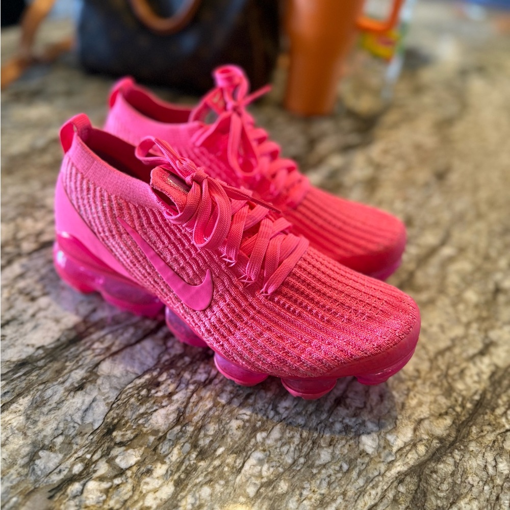 Nike Air VaporMax Flyknit Sneakers